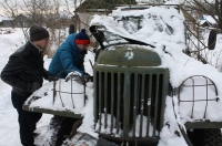 В Курске водитель КАМАЗа, спасатель и реставратор военного антиквариата перевоплощают разбитый ЗИС-151 в «Катюшу»