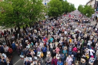 Около 47 тысяч курян приняли учаcтие в шествии «Бессмертный полк»