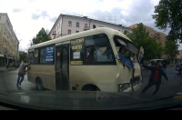 Курск. В сети появилось видео крупной аварии на улице Ленина