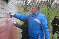 Курск. На Волокно закрасили опасные надписи