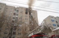 В Курске спасатели эвакуировали два десятка жителей многоэтажки