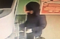 В Курске разыскивают подозреваемого в краже денег с банковской карты