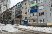 На улице Конорева в Курске трещит по швам ещё одна пятиэтажка