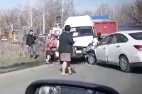 Курск. На Силикатном проезде произошла авария с участием маршрутки