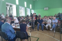 Курская область. Роман Старовойт проводит очередную встречу с жителями д. Кукуевки (ВИДЕО)