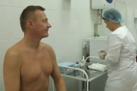 Роман Старовойт сделал прививку от гриппа и призывает курян последовать его примеру