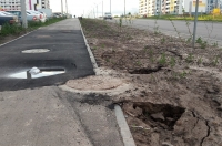 В Курске ремонт провала на новом асфальте обернулся новым провалом