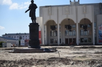 На Театральной площади Курска ремонт закончится к концу лета