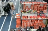 Курские полицейские ищут женщину, подозреваемую в краже