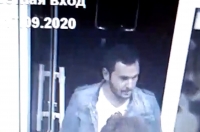 В Курске мошенник «оштрафовал» пенсионера за сидение на скамейке