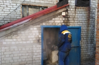 Подвал курского дома на Димитрова 76 затапливает вторую неделю подряд