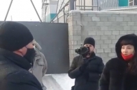 «Вы нас травите!». Куряне встретились с новым директором ООО «Экотекс»
