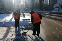 В Курской области на уборке дорог задействовано 100 единиц техники