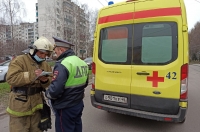 В Курске на проспекте Энтузиастов на пешеходном переходе сбили женщину