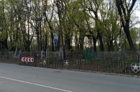 В Курске в преддверии 9 Мая починили ограду Никитского кладбища