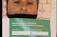 Курянка жалуется на то, что ее дочери отказали поставить второй компонент вакцины от коронавируса