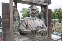 В Курске появился памятник бывшему губернатору Александру Михайлову