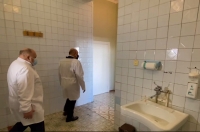 Михаилу Мишустину показали старую операционную в курской областной больнице