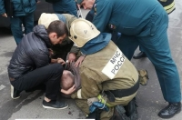 Курские спасатели потушили пожар и оказали помощь случайному прохожему