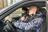 Росгвардейцы спасли мальчика и пуделя из коллектора в Курске