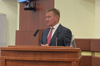 Губернатор Курской области объявил об отмене всех коронавирусных ограничений