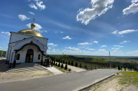 Курские журналисты посетили Горнальский монастырь на границе с Украиной