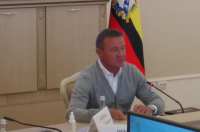 Роман Старовойт оформил Карту жителя Курской области