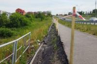 В Курске на проспекте Плевицкой в овраг обрушился забор