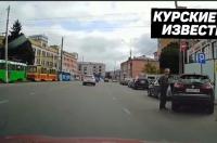 В Курске на Московской площади из-за ДТП стоят трамваи