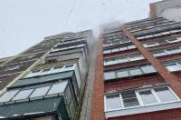 В Курске в доме №16 на Майском бульваре почти неделю затапливает подвал