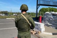 В приграничном районе Курской области задержан выдававший себя за военного преступник