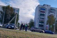 В Курске на ул.Бойцов 9-й дивизии в результате ДТП повален столб