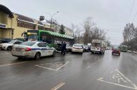 В Курске выехавшая на встречку «Тойота» протаранила электробус и 3 автомобиля