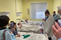 Александр Хинштейн навестил в областной больнице вывезенных из Сумской области курян