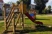 Курские власти выдадут субсидии на установку детских площадок