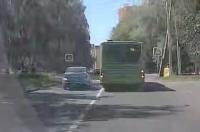 ГАИ Курска начало проверку видео, на котором водитель чуть не сбил пешехода