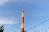 В Курске красят дымовую трубу ТЭЦ-4