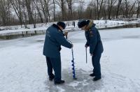 Курские спасатели обнаружили 8 мест массового выхода людей на лед