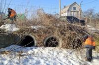 В Курске на ул.Комсомольская начали прочищать трубы