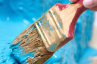 В Курске закрасили 111 надписей с рекламой наркотиков