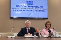 Василий Пискарёв: «В приоритете у парламента Курская область»
