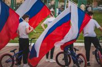 Курянам рассказали о премиях для молодых талантов