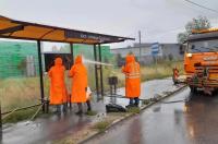 В Курске продолжают бороться с незаконной рекламой на остановках